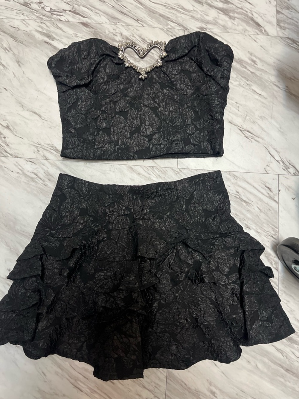 Fashion Nova Black Textured Ruffle Skater Mini Skirt